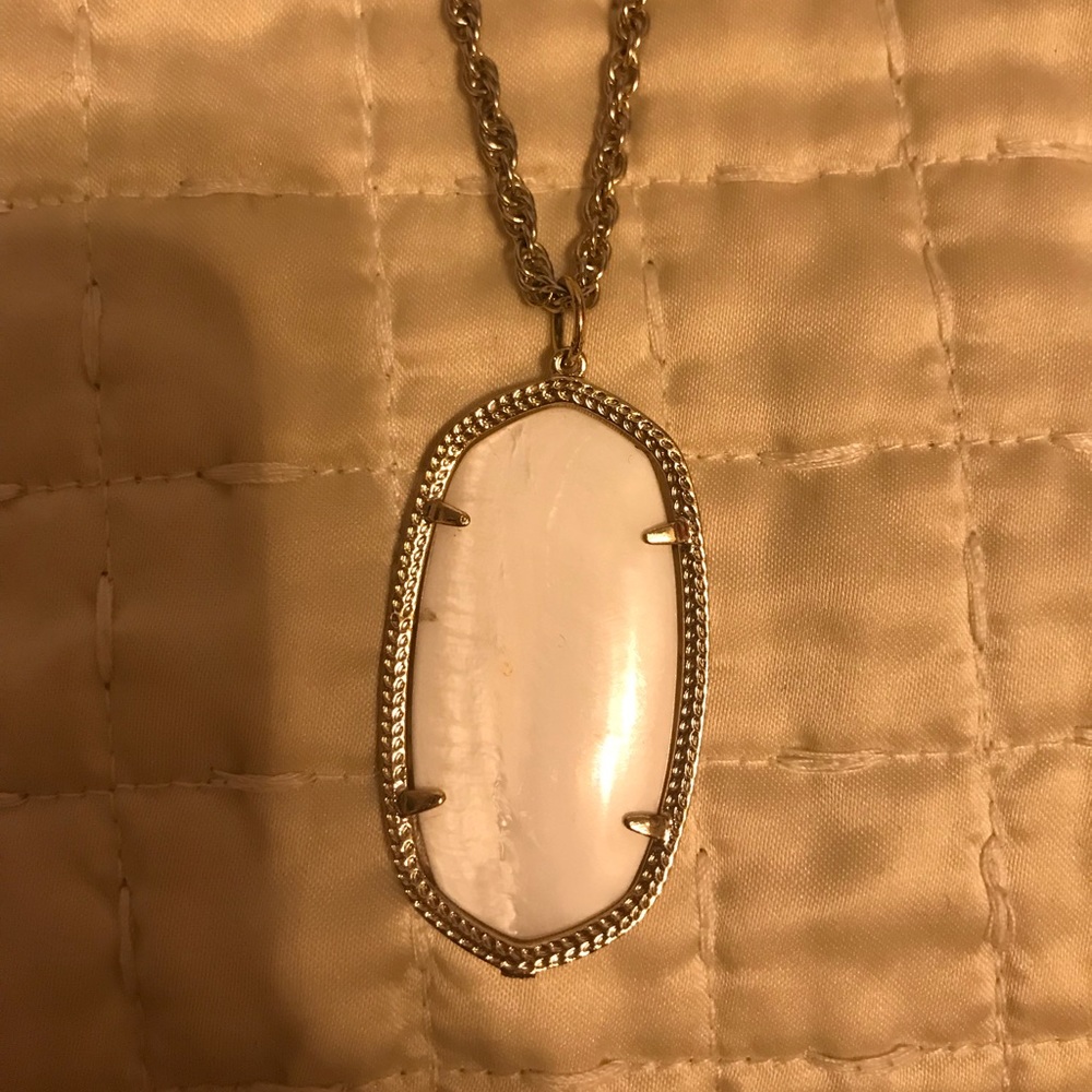 Kendra Scott Rayne necklace - Picture 2 of 4